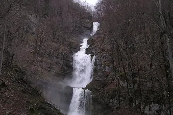 Balade aérienne entre nature et châteaux