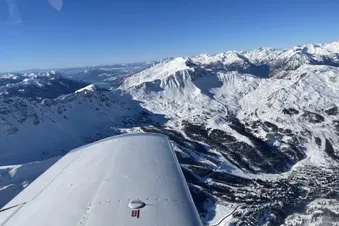 Vol d'excursion : ski à la journée vers Courchevel