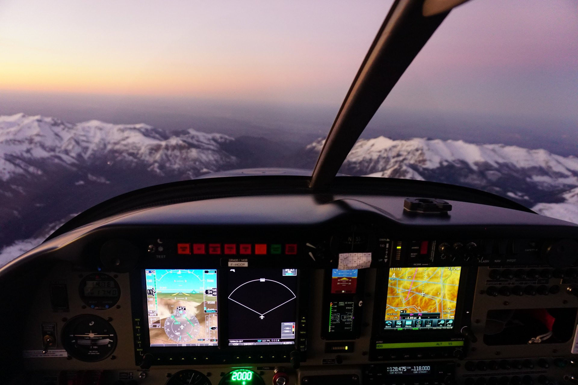 Survol des Pics du midi d'Ossau, de Bigorre et Gavarnie
