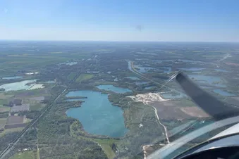 Balade aérienne : Seine, lacs & Château Fontainebleau