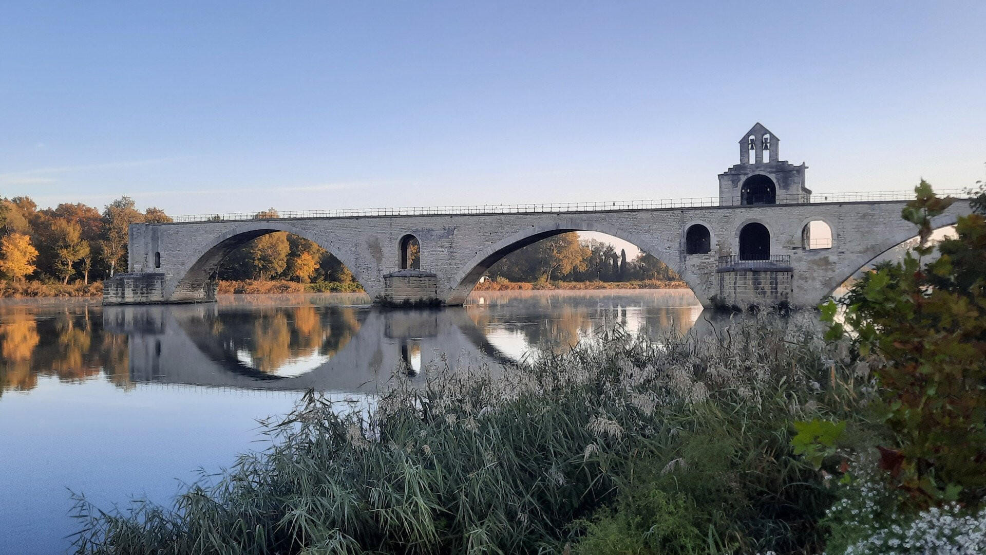 Avignon : un pont, une cité, une légende