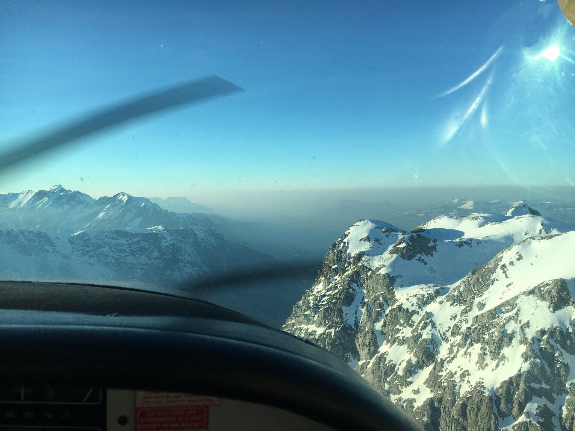 Eine Runde in Alpen, den Blick vergisst man so schnell nicht wieder :)