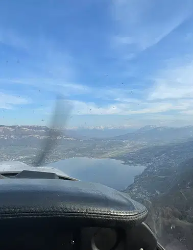 Vol au dessus du Lac du Bourget