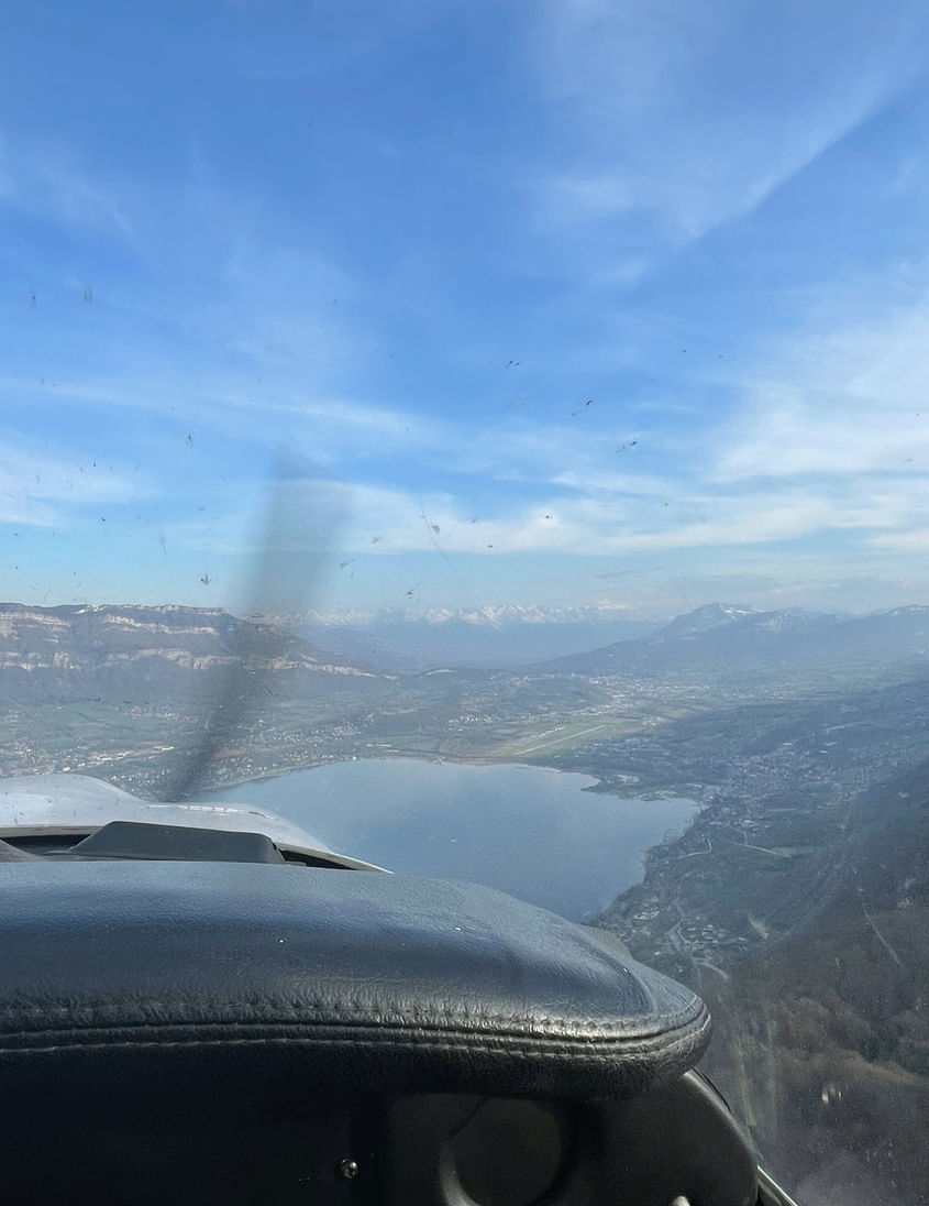 Vol au dessus du Lac du Bourget
