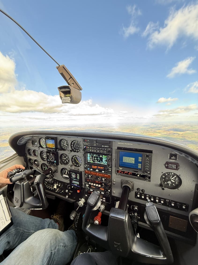 Sightseeing Flight around Ox’shire, Bucks and Northants