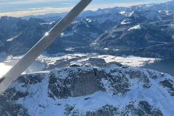 Rundflug ab Salzburg zu Deinem Wunschziel