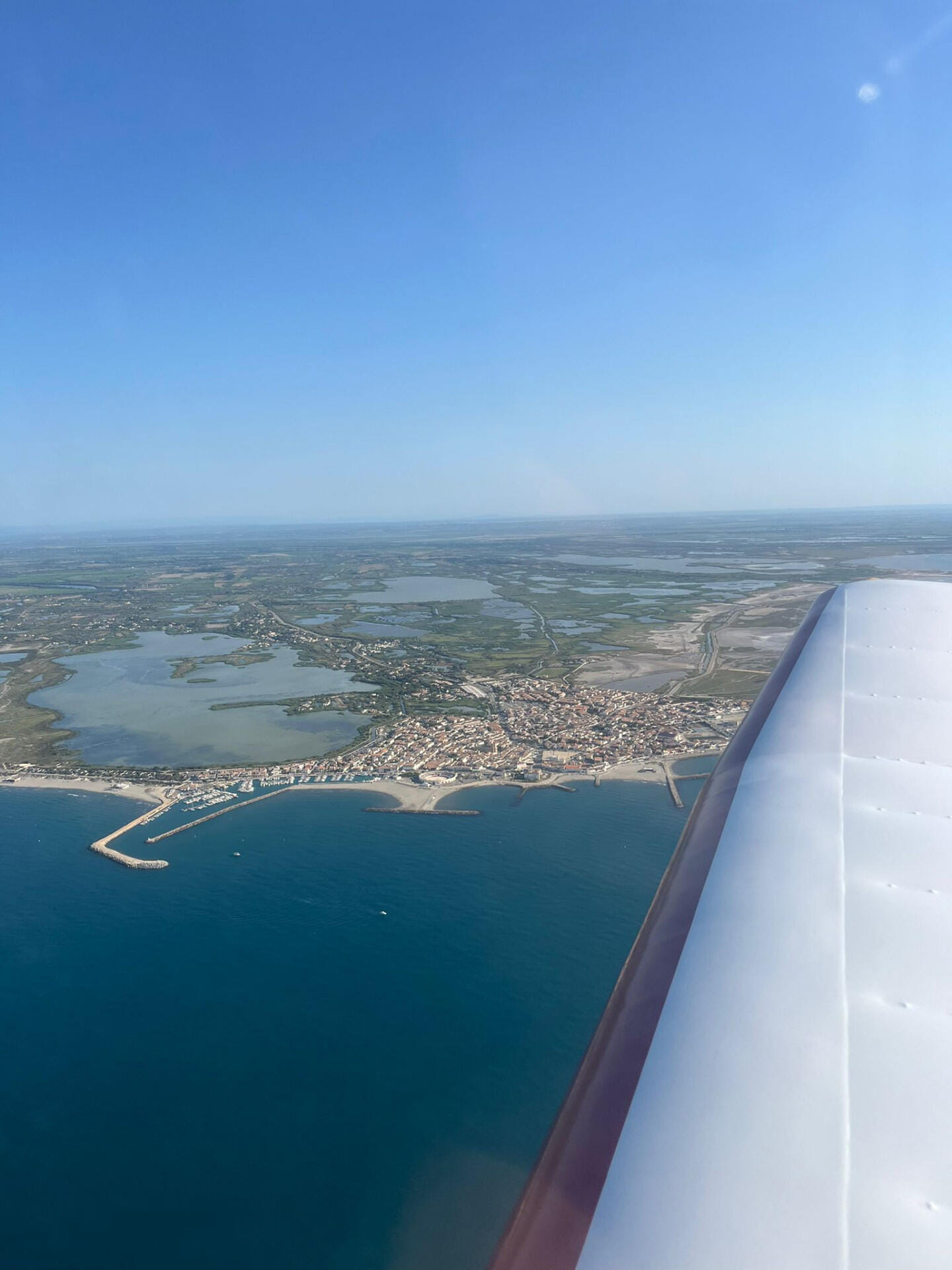 La Cote bleue; Golfe de Fos; Camargue