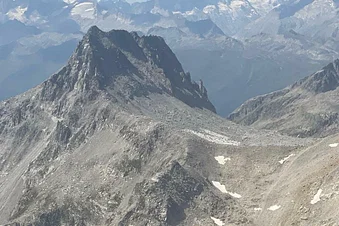 Survol des alpes avec pause midi à Locarno ou Lugano