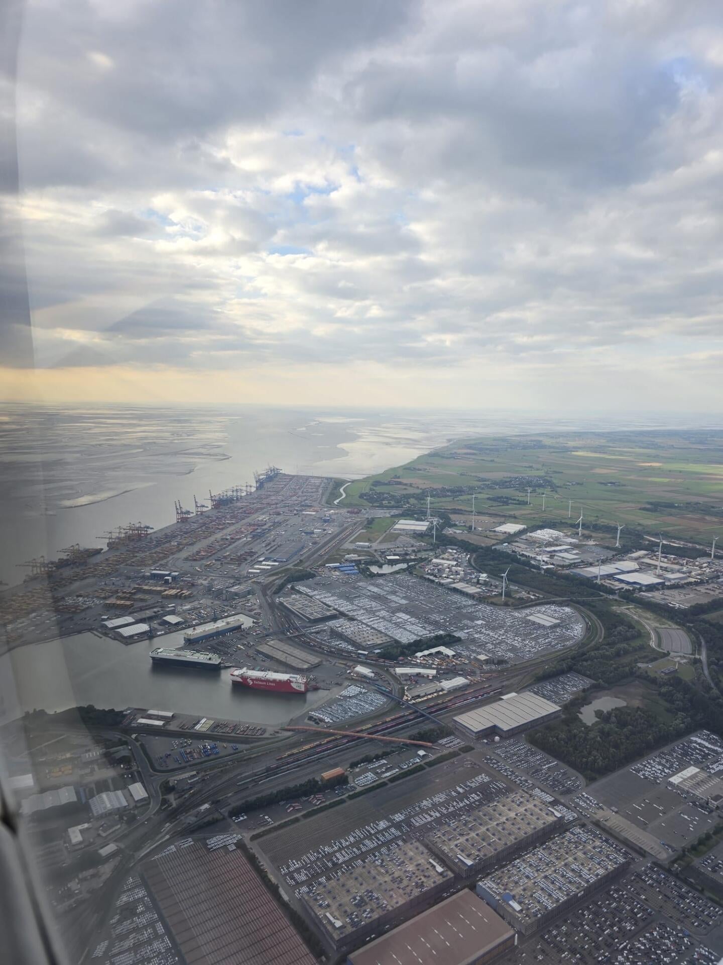 Rundflug über Bremen, Oldenburg und Bremerhaven