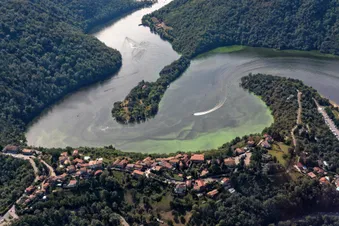 Survol des Gorges Loire jusqu'à Roanne + St Victor sur Loire