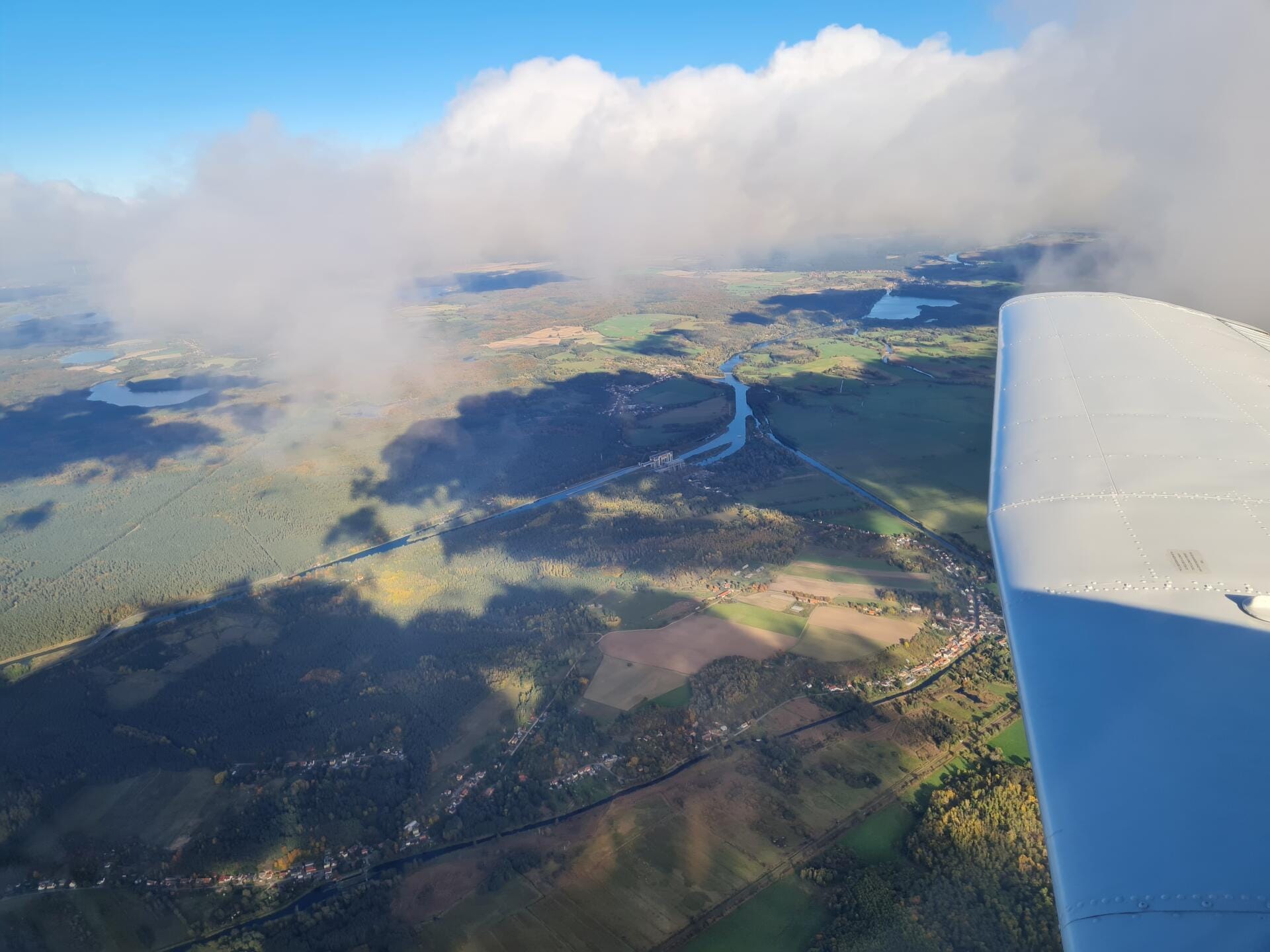 Ein "kleiner" Rundflug über das Oderbruch, entlang der ODER