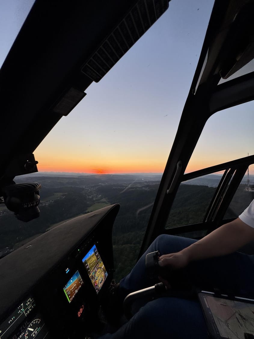 Helikopter-Flug zwischen Alpen und Mittelland – ab Mollis