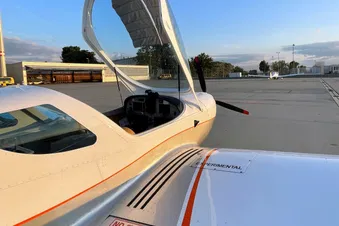 Flug nach Wunsch: Rundflug, Streckenflug oder Tagesausflug