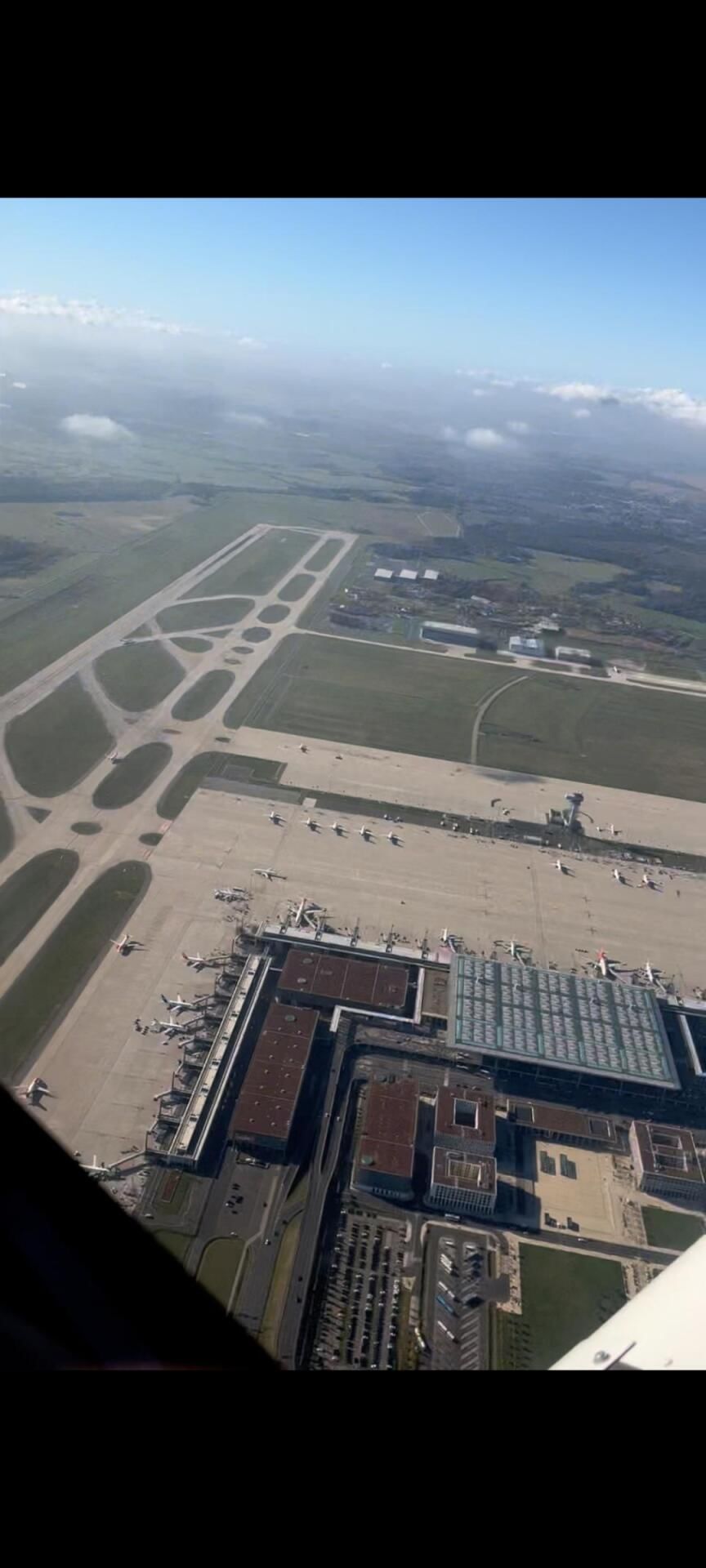 Rundflug über Potsdam, Berlin und den BER