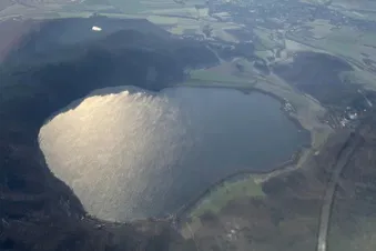 Schöner Rundflug: Maria Laach und Nürburgring (2 Passagiere)