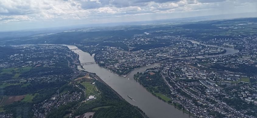 Rundflug über Rhein und Mosel