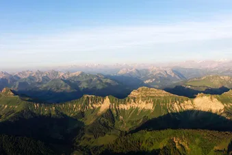 Balade aérienne entre Léman et montagnes suisses