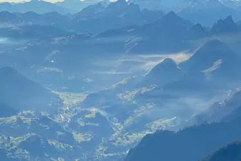 De la Gruyère au lac de Thoune