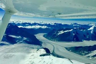 Sion via Aletschgletscher mit Landung / Coffee break in Sion