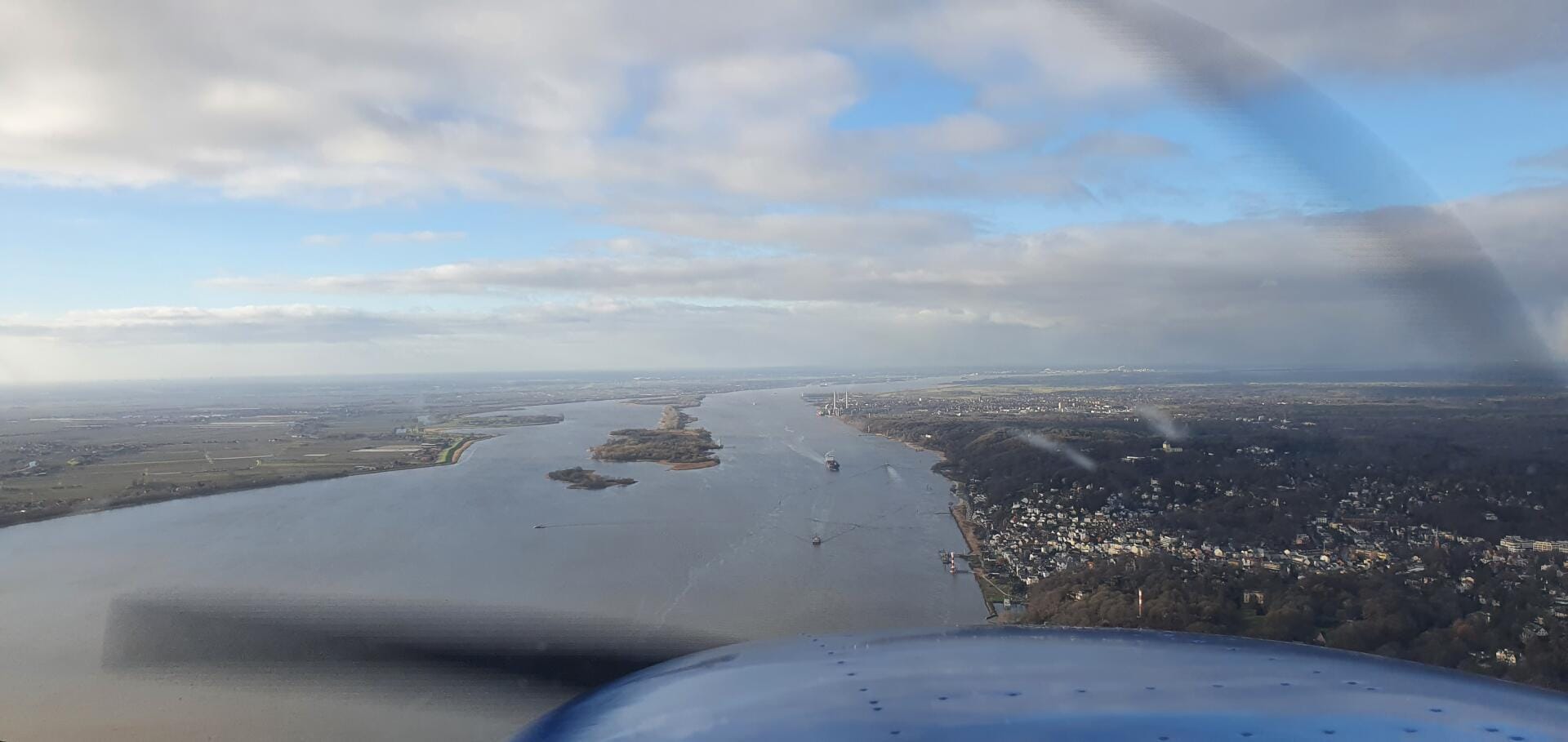 Die Elbe zwischen Wedel und Lauenburg