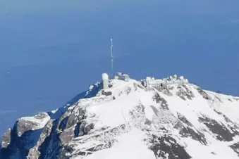 Survol des Pyrénées