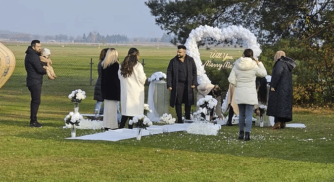 Zur Verlobung oder zum Heiratsantrag fliegen