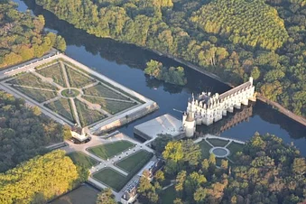 Les Châteaux de la Loire depuis Le Mans