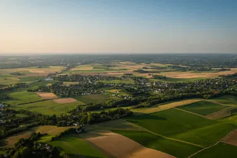 De Charleroi à Reims, en Champagne / From Charleroi to Reims