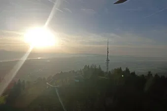 Rundflug mit oder ohne Zwischenlandung bei einem Restaurant