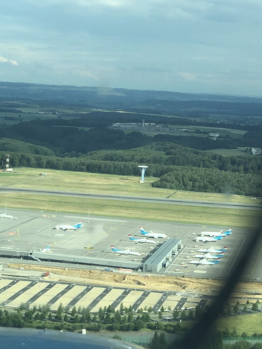 AusFlug nach Luxemburg (Internationaler Flughafen ELLX)