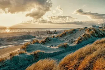 Roundtrip - London to Norderney (1-3 passengers)