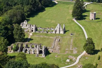 Reims–Laon via le lac de l’Ailette et l’abbaye de Vauclair