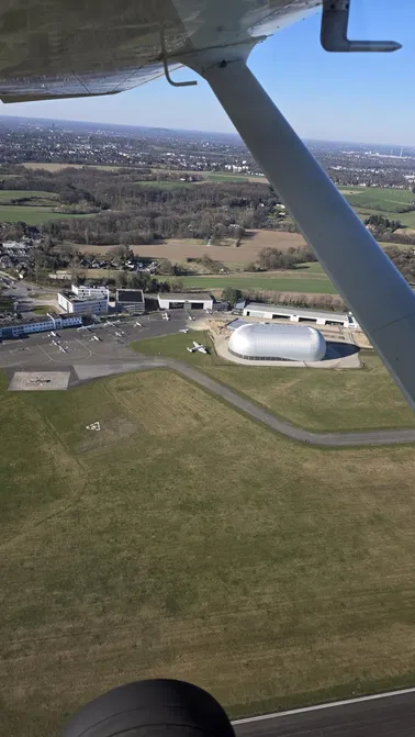 Rundflug über das Ruhrgebiet ab Essen-Mülheim