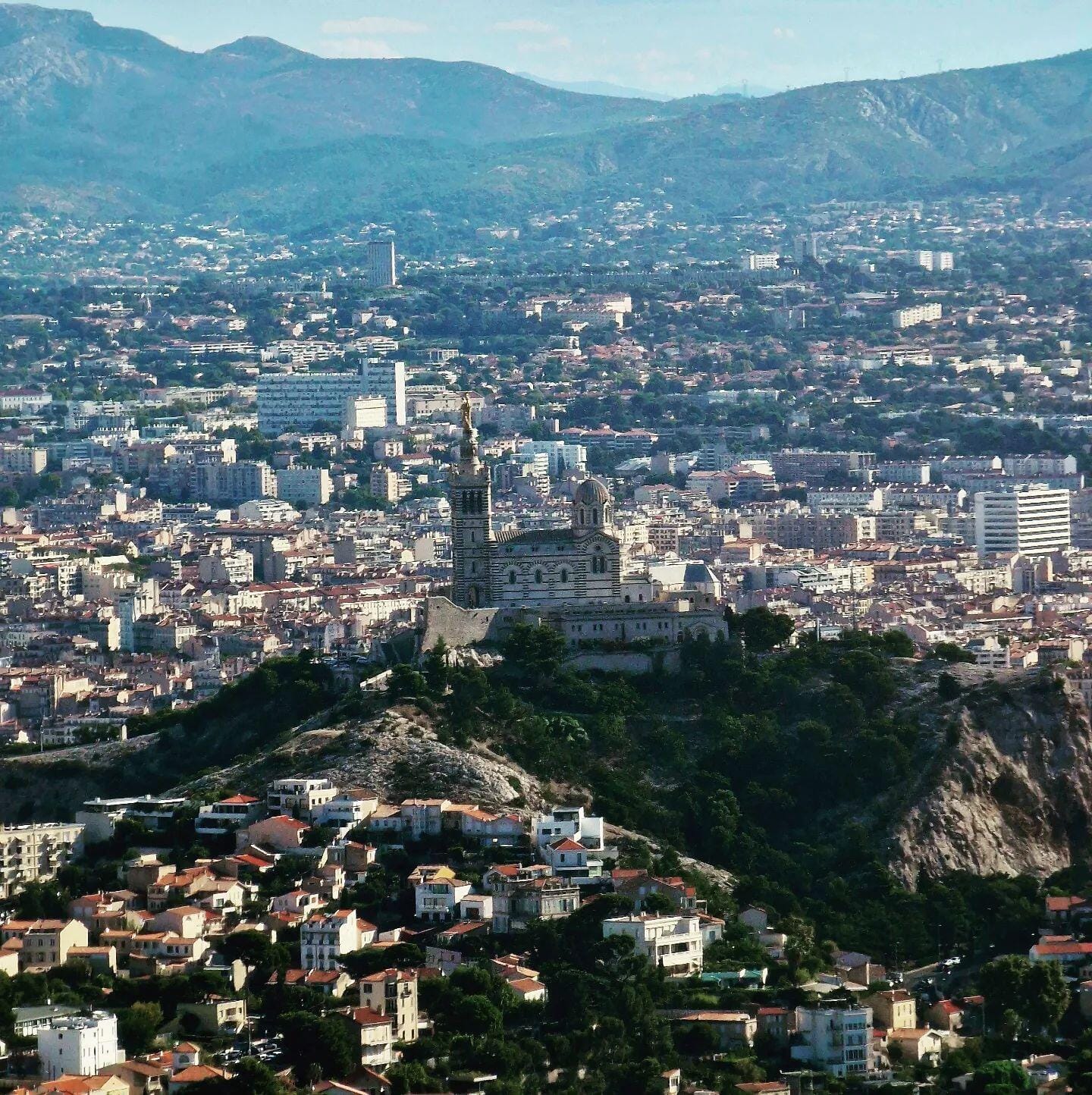 Les calanques de Marseille, trésor azuré vu d’en haut
