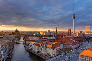 *** Zum Shoppen oder Feiern nach BERLIN ***