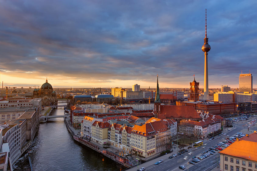 *** Zum Shoppen oder Feiern nach BERLIN ***