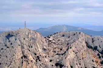 Grand tour de Marseille : Calanques, Ste-Baume, Ste-Victoire