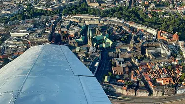 Erlebe Bremen von oben in einem unvergesslichen Rundflug!