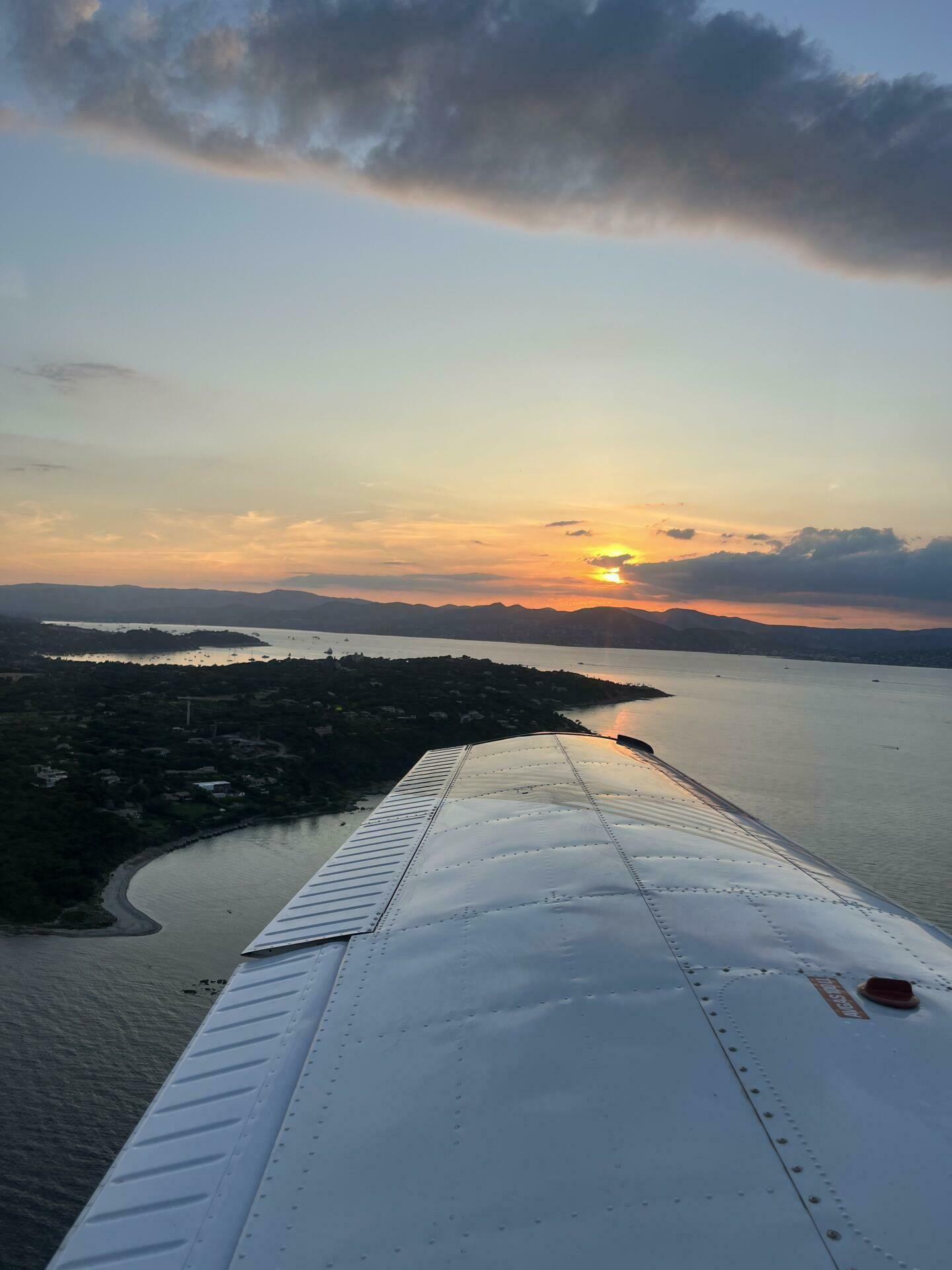 Vol au dessus du golfe de Saint Tropez