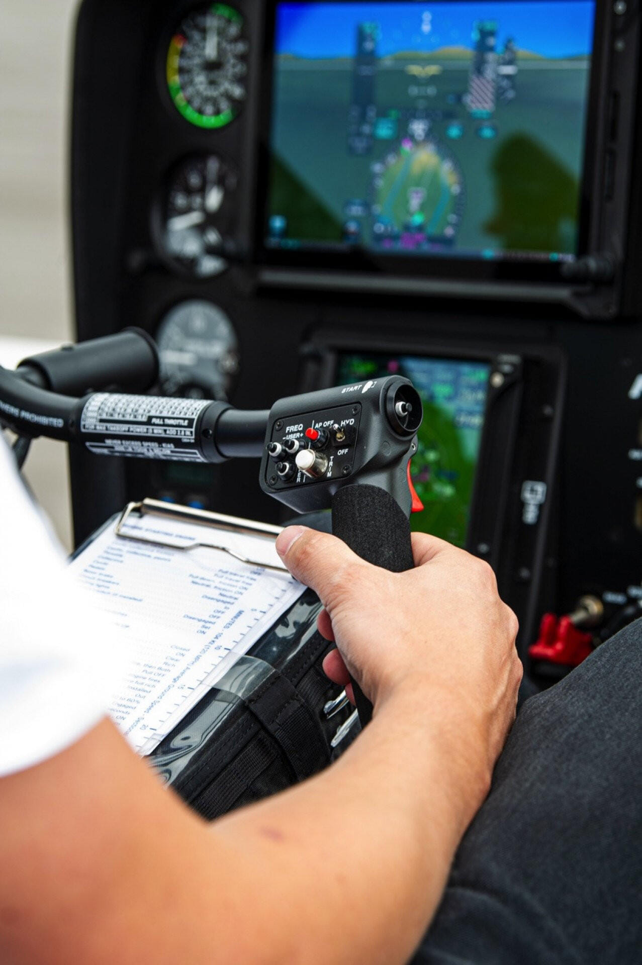 50 Minuten Hubschrauber selber steuern