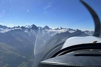 Survol des alpes avec pause midi à Locarno ou Lugano