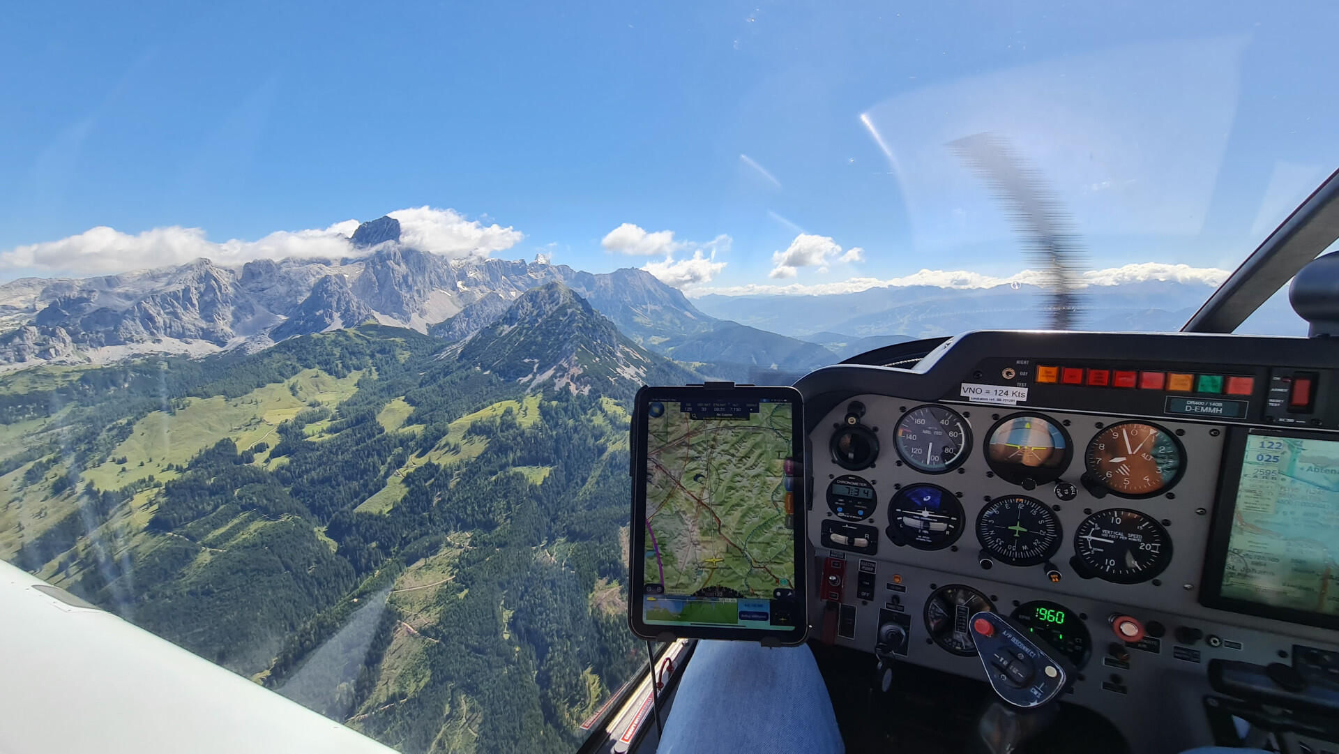 Seen + Dachstein Rundflug