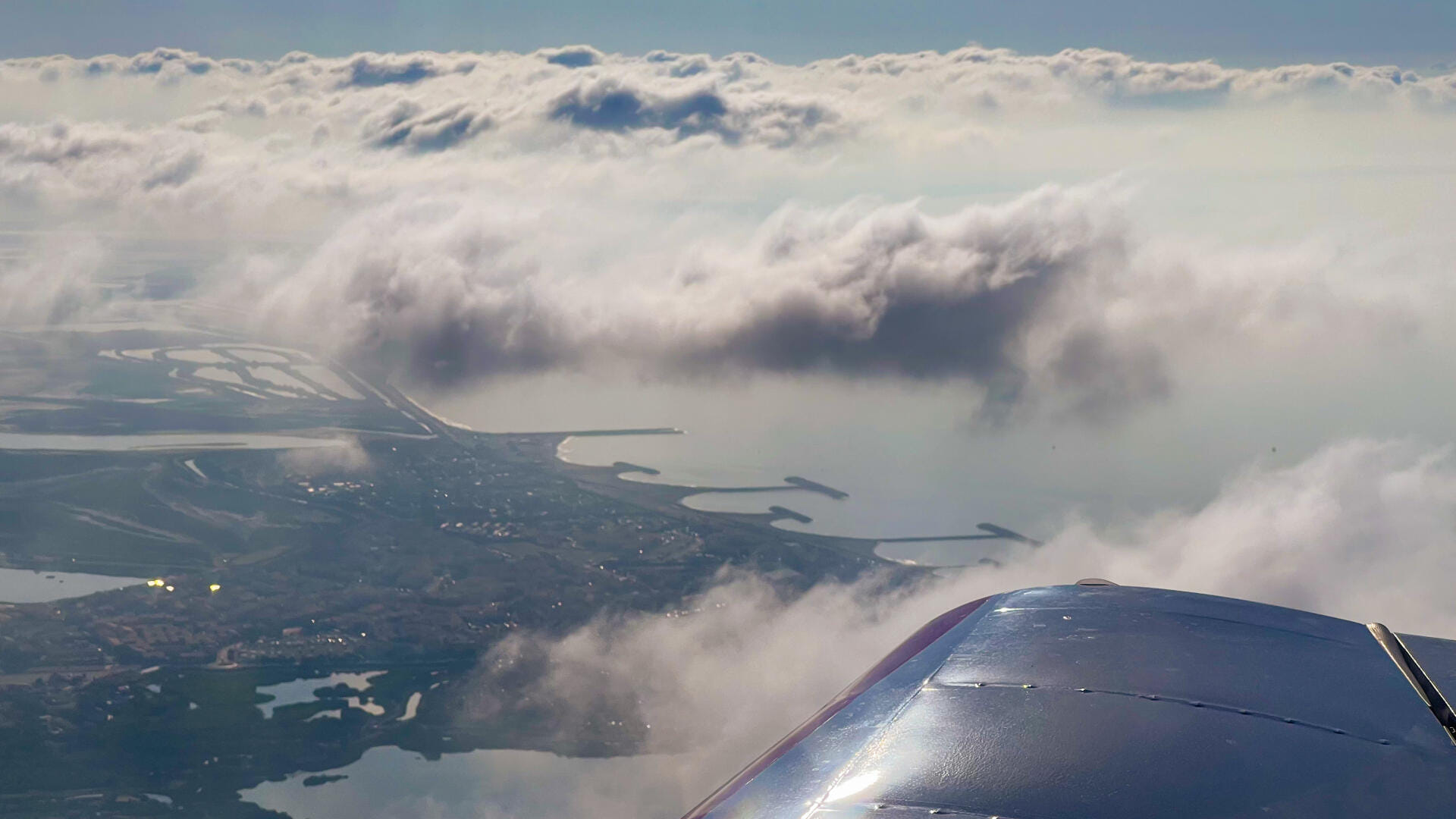 Balade aérienne à la découverte de Sète et l’étang de Thau