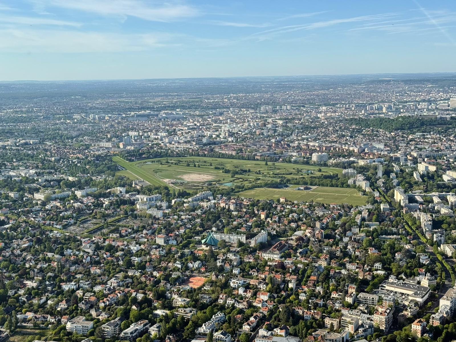 Survol de la Seine et du Château de Versailles