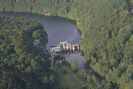 Lac de Vassivière par le Taurion 3 passagers