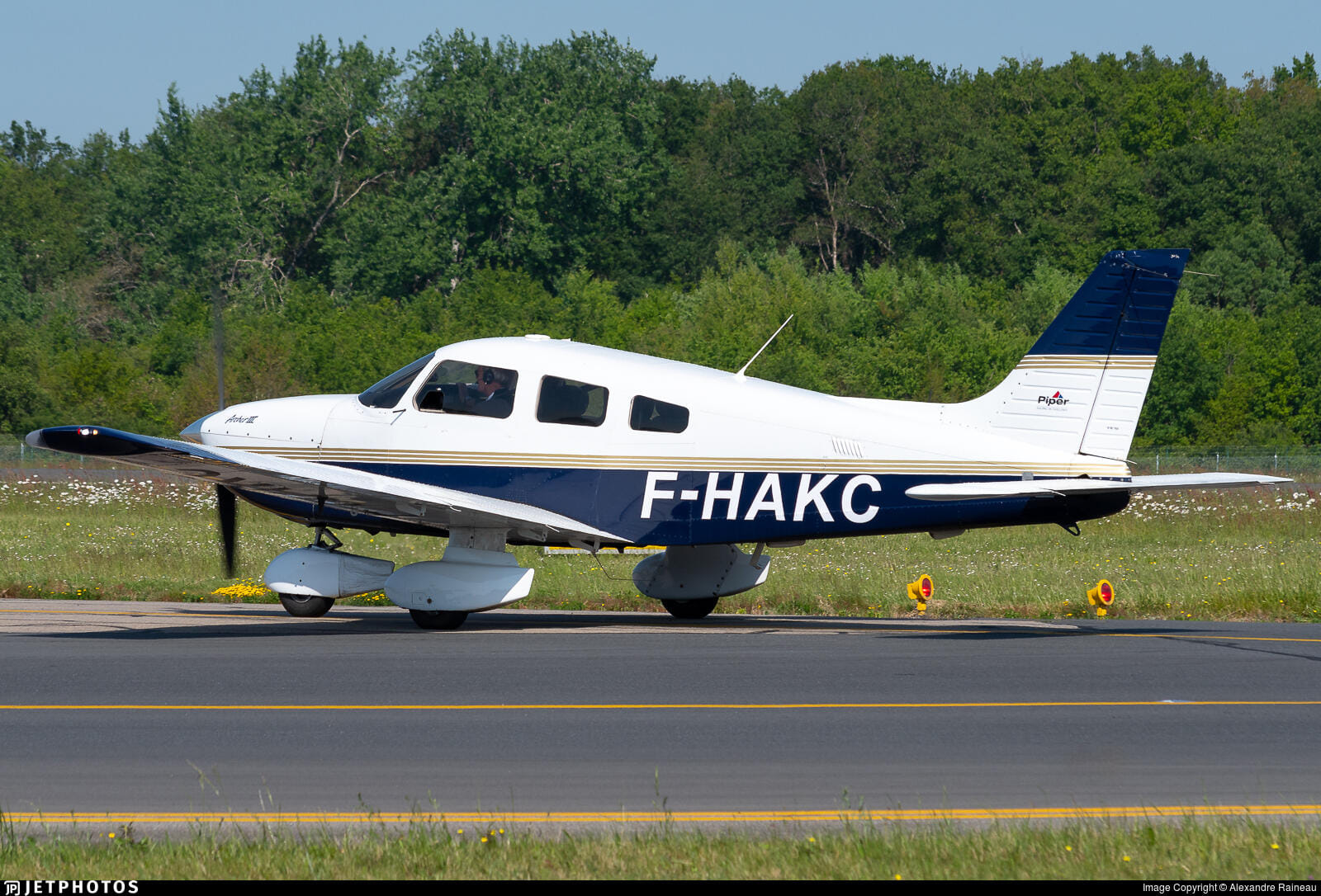 Piper PA-28-181 Archer II