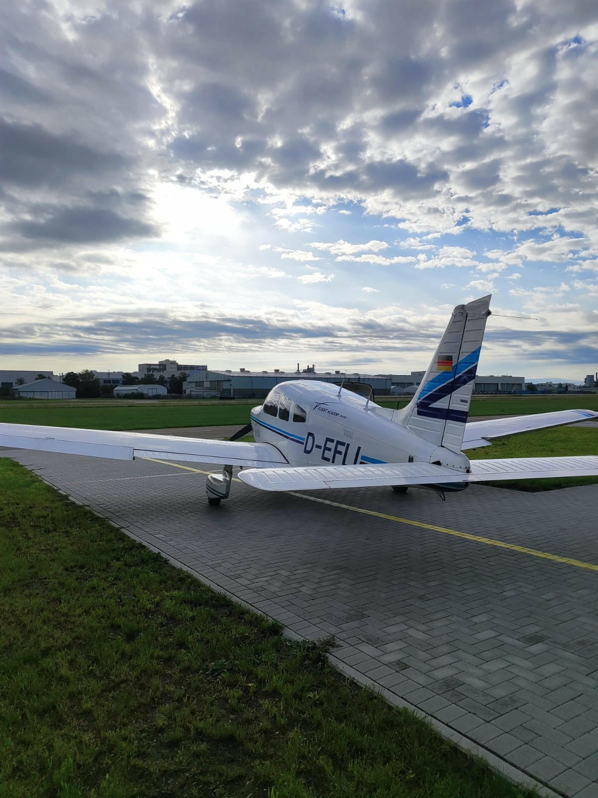Die Piper von hinten fotografiert