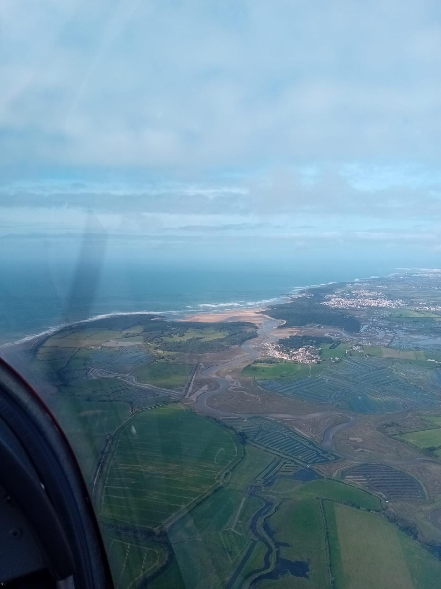 Cap sur Ouessant par la côte de granit rose