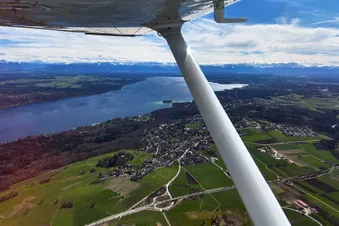 Zum Chiemsee entlang der Alpen