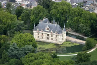 Les plus beaux châteaux de la Loire vus du ciel